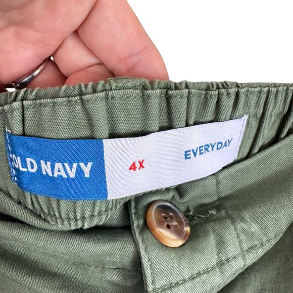 Old Navy NWT Green Cotton Everyday Cuffed Elastic Waist Shorts Plus Size 4X - Picture 6 of 7